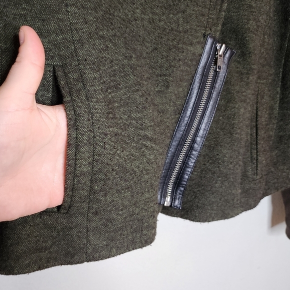 Coldwater Creek wool- blend green asymmetrical zip jacket. Size 12. - Picture 4 of 16